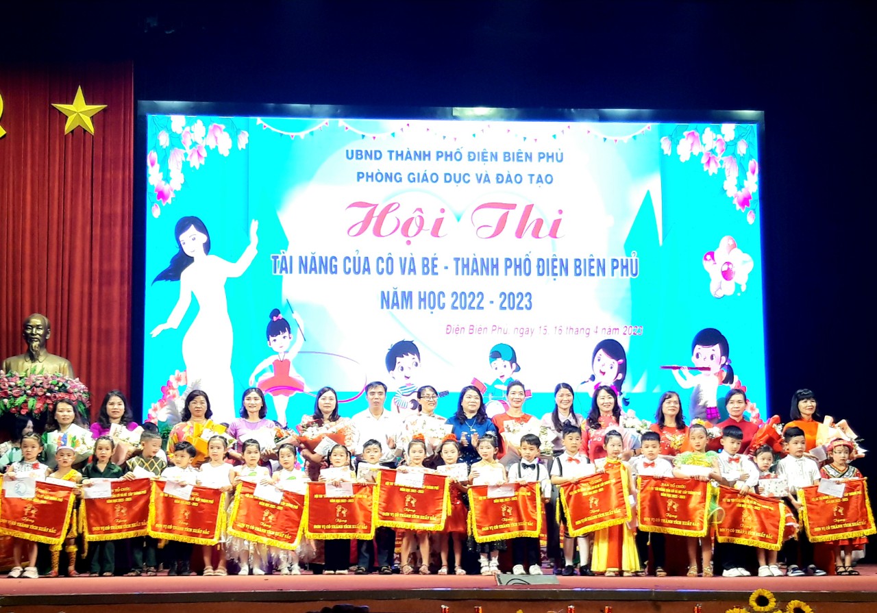 z4269728702050 f436ff81e3cae054c48239095ca46697